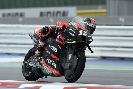 El crecimiento silencioso de Maverick Viñales con la Aprilia: en Misano entró en meta pegado al colín de Aleix Espargaró