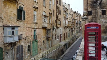 Malta y su legado anglosajón