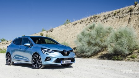 Probamos el Renault Clio E-TECH: el primer Clio híbrido de la historia tiene 140 CV y destaca por su eficiencia