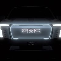 GMC Sierra EV 2023 nos deja ver parte de su diseño en un nuevo teaser