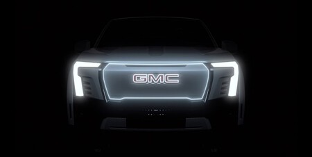 GMC Sierra EV 2023 nos deja ver parte de su diseño en un nuevo teaser