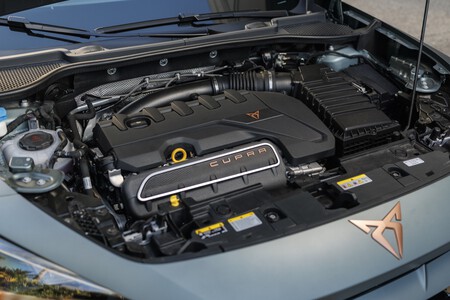 2025 CUPRA Formentor VZ5 motor