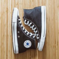 El Corte Inglés rebaja las zapatillas Converse a precios bajísimos: estos son los modelos que no deberías perder de vista  