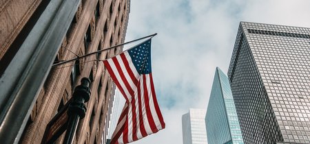 Un senador de Estados Unidos plantea acabar con el scroll infinito y la autoreproducción de vídeos