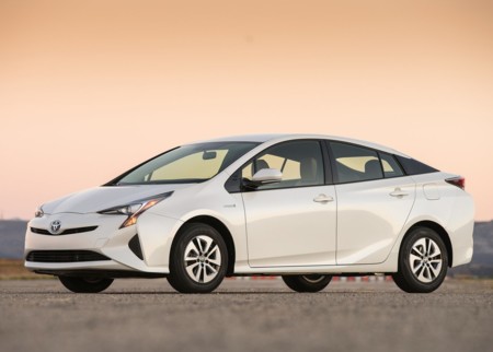 Nuevo Toyota Prius: Precios, versiones y equipamiento en México