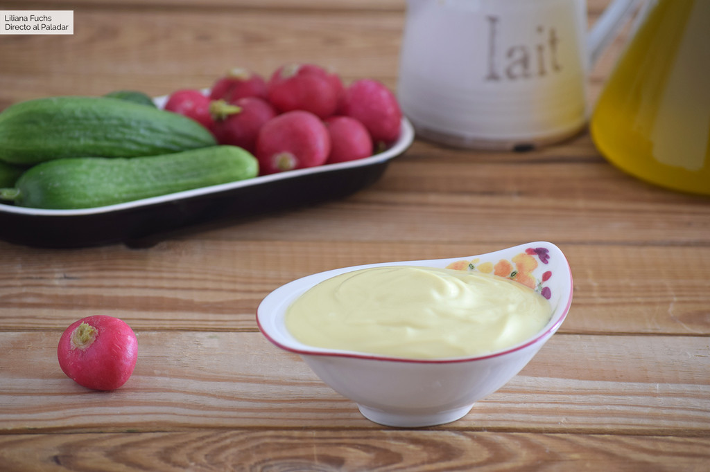 Cómo hacer lactonesa o mayonesa sin huevo: receta muy fácil ideal para evitar riesgos (también con opción sin lactosa)