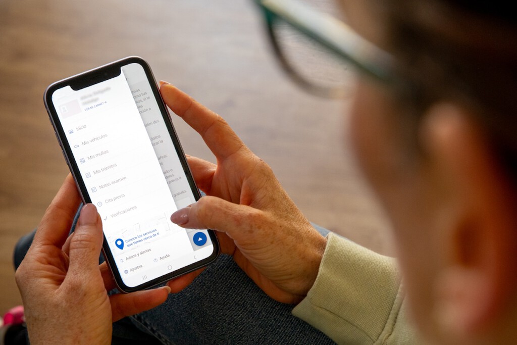 La DGT investiga una grave brecha de seguridad: 34 millones de datos estarían comprometidos, según El Confidencial