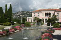 Villa Rothschild, espiando a los millonarios 