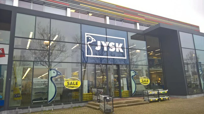 Fachada Jysk