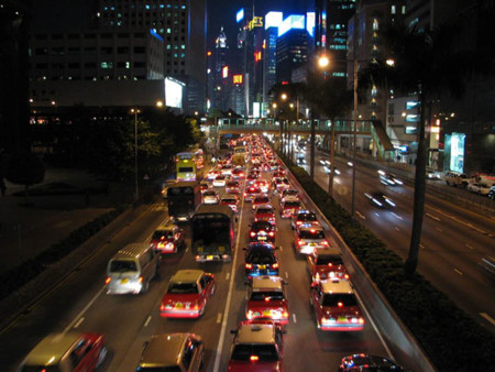 Hoy es el día mundial sin auto, y he aquí cuánto tiempo de tu vida pierdes en los embotellamientos de la ciudad