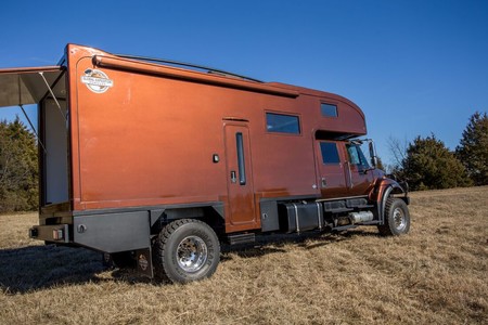 Uxv Max Globalxvehicles Ultimate Expedition Vehicles 5 Orig