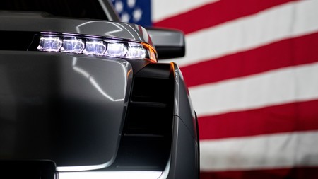 Lordstown Endurance Faros