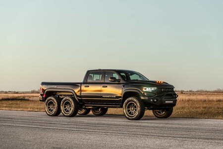 Hennessey Mammoth 6x6