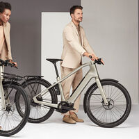 Canyon amplía su gama de bicicletas eléctricas con dos ebikes urbanitas, con hasta 75 km de autonomía y desde 3.299 euros