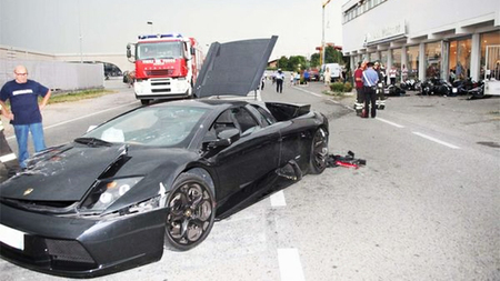Dolorpasión™: Murciélago contra BMW, pero no es lo que parece