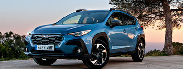 Probamos el Subaru Crosstrek, una propuesta única con etiqueta ECO a medio camino del compacto y del todoterreno que merecería un motor más frugal