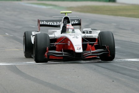 La lluvia da la victoria a Romain Grosjean en Hockenheim