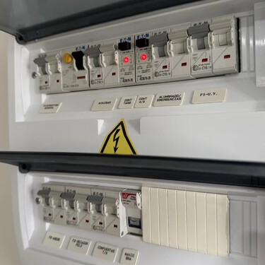Conocer el cuadro eléctrico de nuestra casa es fundamental: esta es la función de los diferentes interruptores  