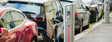 La paradoja del coche eléctrico: la ralentización de sus ventas puede ser el anticipo de un nuevo pico de crecimiento