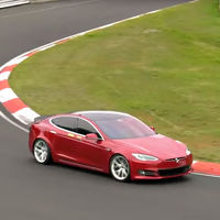 ¡Ahora sí! El Tesla Model S bate al Porsche Taycan como la berlina eléctrica más rápida en Nürburgring con 7:20 minutos