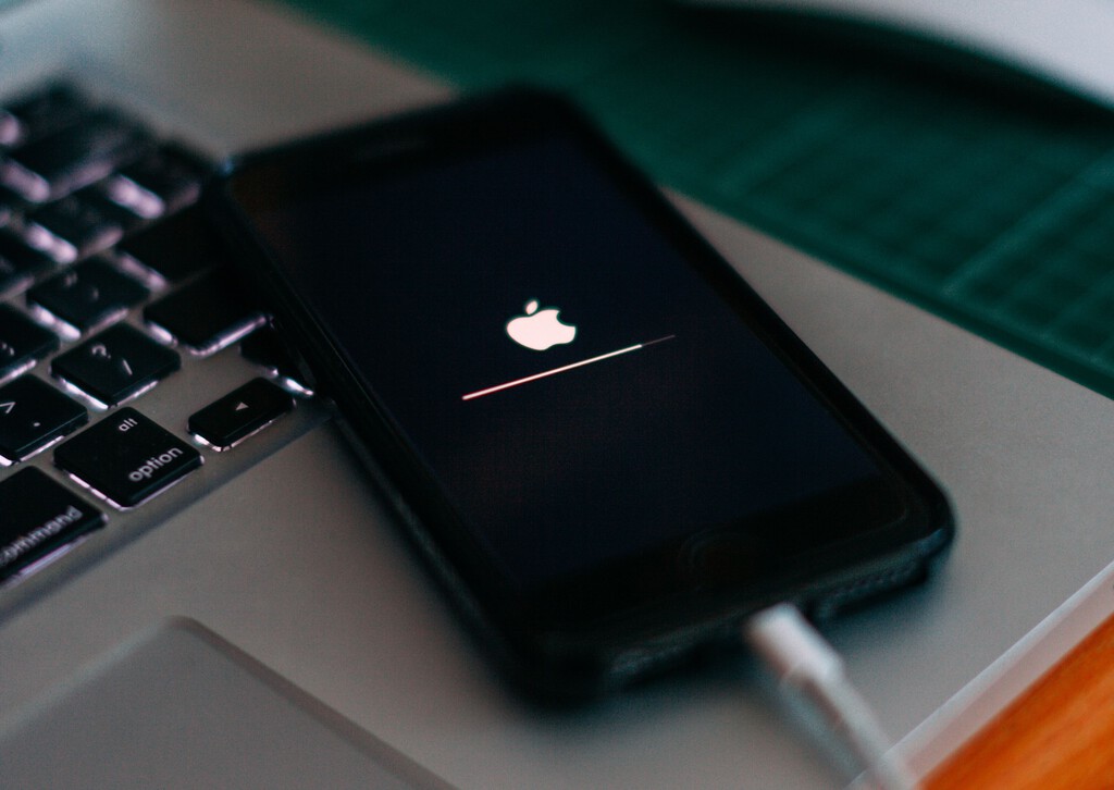 Apple retira de urgencia su última actualización de seguridad: esto es lo que tienes que hacer si ya la habías instalado Apple retira de urgencia su última actualización de seguridad: esto es lo que tienes que hacer si ya la habías instalado