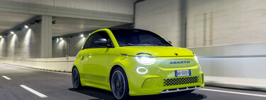 Probamos el Abarth 500e: un coche eléctrico urbano de capricho, muy rápido y divertido, que no deja indiferente a nadie