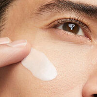 La próxima crema que le voy a regalar a mi padre es esta antiedad de L'Oreal y no solo porque está a mitad de precio