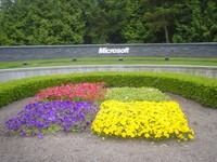 La Unión Europea impone una nueva multa a Microsoft de 561 millones de euros