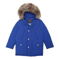 Woolrich ofrece un estilo desenfadado para el vestuario de los peques