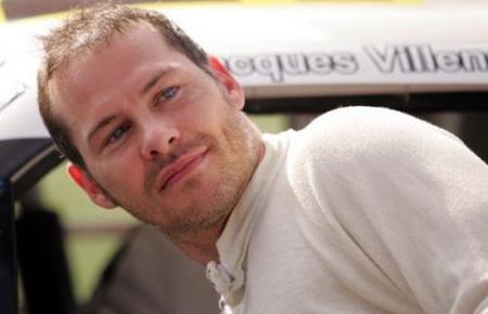 Jacques Villeneuve entrena para volver a la Fórmula 1