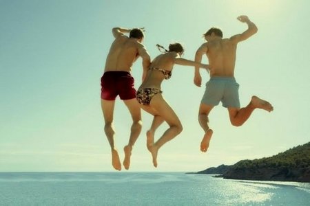 A la playa a la última, estos son los bañadores que se llevarán este verano (y II)