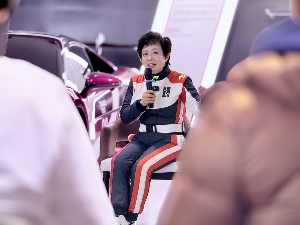 Media hora con Stella Li, una mañana en el circuito de BYD en Zhengzhou y un mensaje claro: se sientan en la mesa de los gigantes