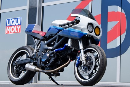 ¡Orgullo oldie! Esta Suzuki SV650 es un homenaje brillante a las GSX-R750 de 1990