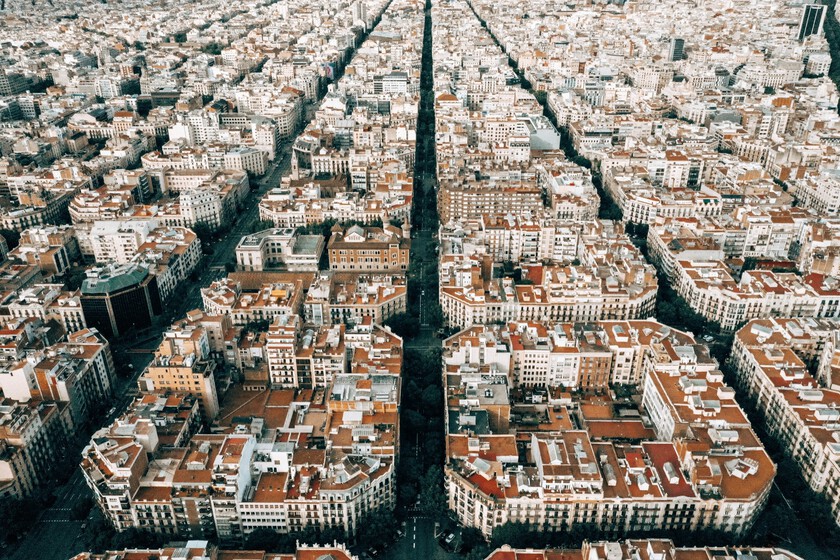Airbnb acaba de eliminar 65.000 pisos turísticos. El problema es que Consumo ha encontrado otros 55.000