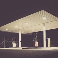 A Arabia Saudí no le gusta el petróleo barato: amenaza con cerrar el grifo mientras acusa al mercado de estar "esquizofrénico"