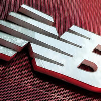 New Balance lanza unas zapatillas para caminar hechas a mano tan elegantes, que querrás llevarlas a la oficina 