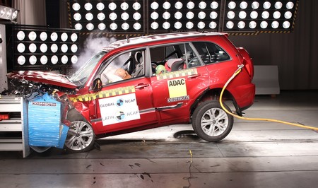 El SUV chino Chery Tiggo 3 se vende en Latinoamérica con dos airbags... y cero estrellas Latin NCAP