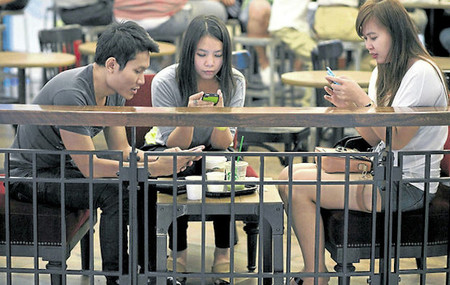 Las autoridades de Corea del Sur se preocupan por la relación obsesiva de sus adolescentes con la tecnología