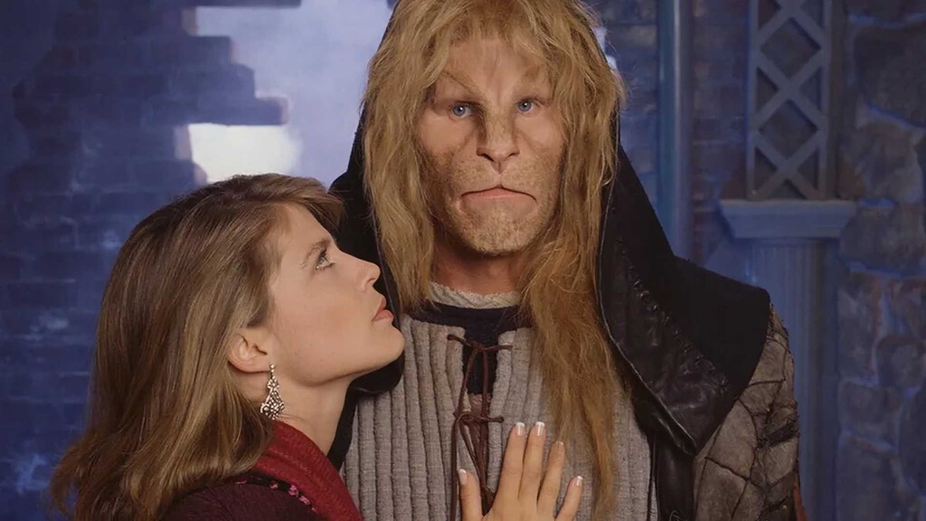 En los 80 George R.R. Martin y Ron Perlman se cruzaron de manera inesperada: una adaptación muy rara de 'La bella y la bestia'