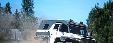 Ruso, enorme y anfibio. Así es el Avtoros Shaman 8x8, el ciempiés de la estepa