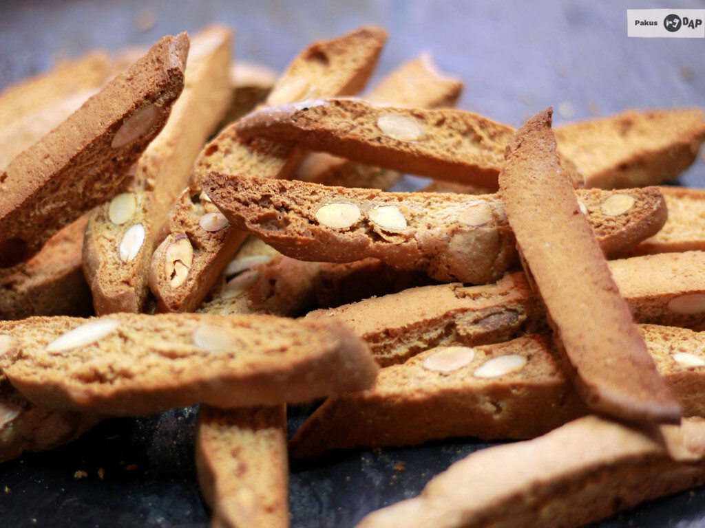 Cómo hacer carquinyolis o carquiñoles, la receta y un truco para que queden perfectos