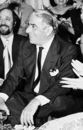 ¿Qué es la Myasthenia gravis y qué tiene que ver con el que era el hombre más rico de su época?