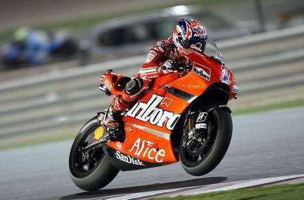 Casey Stoner empieza 2008 como acabó el año pasado