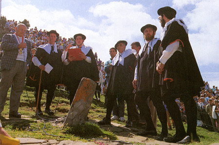 El Tributo de las Tres Vacas, entre pueblos del Pirineo, se paga desde hace seis siglos