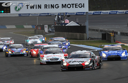 Super GT 2012: Nissan gana en GT500 y Porsche en GT300
