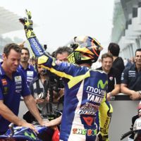 Valentino Rossi sancionado: saldrá último en Valencia