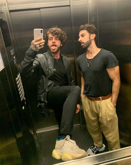 Los mejores looks de la semana no se ven en las calles, sino en las selfies tomadas en el elevador
