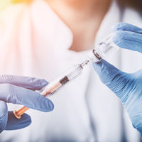 Vacunarse contra la gripe y la tos ferina durante el embarazo es seguro para el bebé