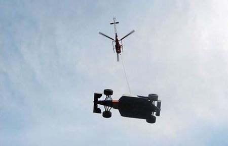 Una empresa suiza ofrece sus helicópteros para evitar los peligros de las grúas de recuperación