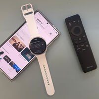 Si eres de los que pierde a menudo el mando de la tele y tienes un Galaxy Watch, tienes un mando extra siempre en la muñeca